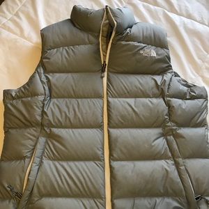 North Face vest!!